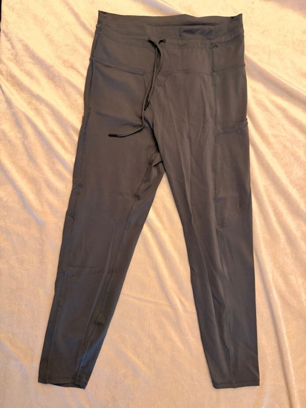 Zyia active high waisted drawstring leggings with pockets, size 8-10